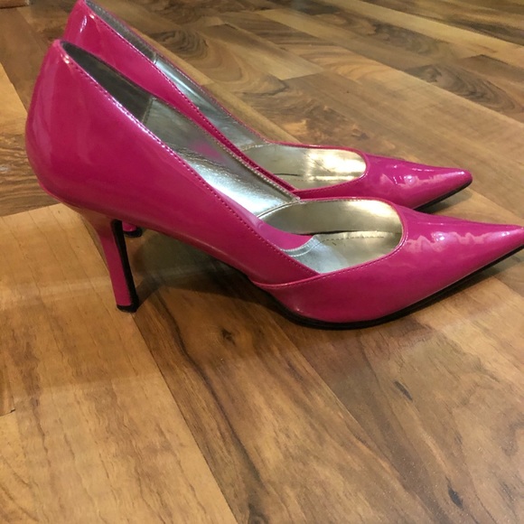Rampage Shoes - Rampage Patent Leather Pumps, Fuschia, Size 9 Rampage Shoes - Rampage Patent Leather Pumps, Fuschia, Size 9